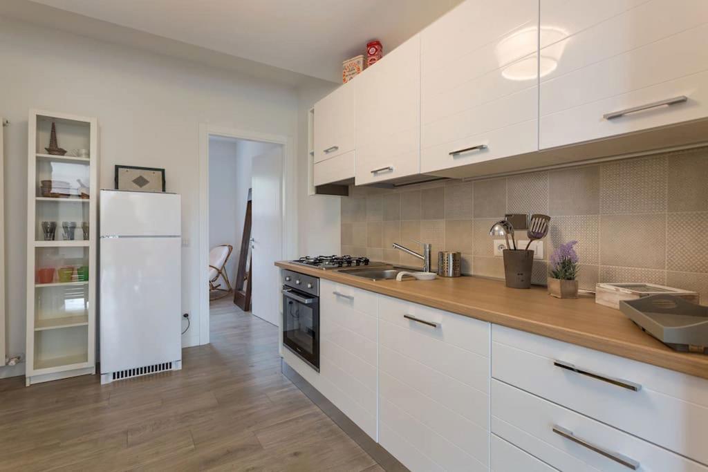 Bright Perugia Apartment Bagian luar foto