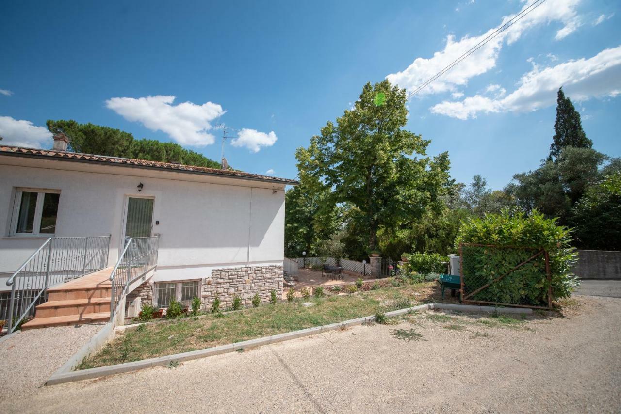 Bright Perugia Apartment Bagian luar foto